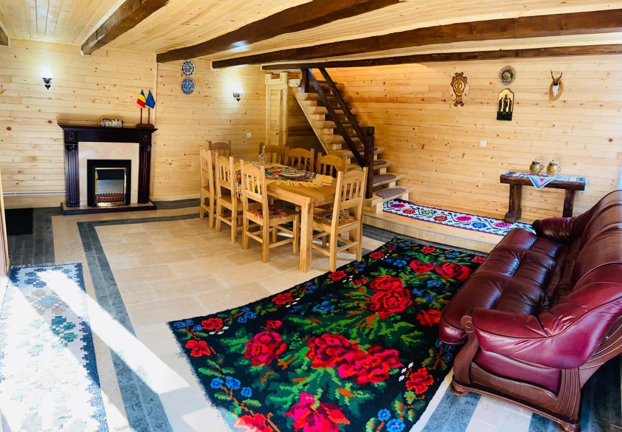 Cabana Gotan Moisei Bagian luar foto
